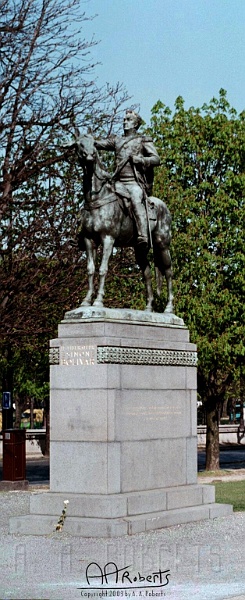 Parisian Statue 2.jpg - Some famous guy.